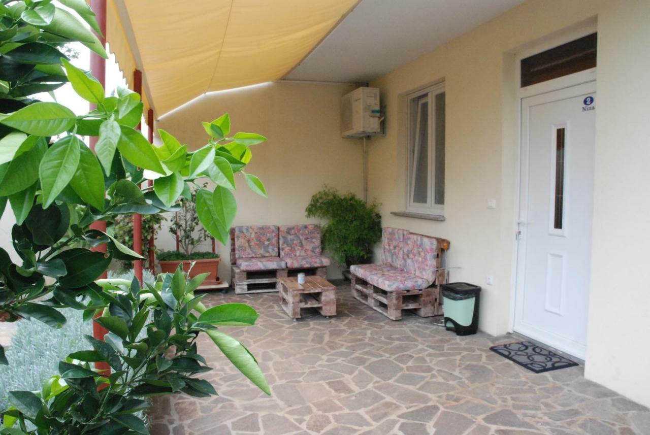 Apartmani Radin Rosini Exterior photo